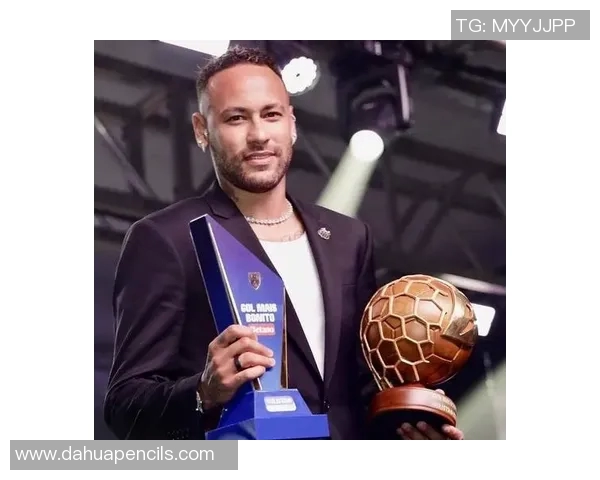 当足球球星许下心愿时绿茵场上梦想与奇迹的故事正式开启 当足球球星许下心愿时绿茵场上梦想与奇迹的故事正式开启